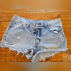 Levis jean shorts